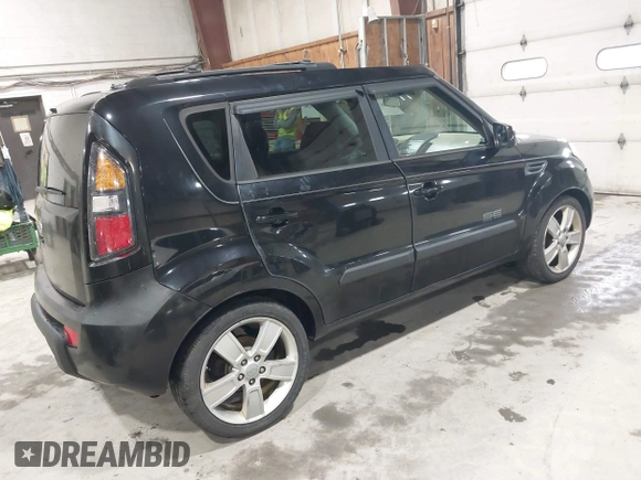 2011 Kia Soul + with VIN KNDJT2A2XB7196479, listed as a IAAI auction lot 41747551 with 205,849 mi miles. Bid and sale history available at carsss.com. Image 4.