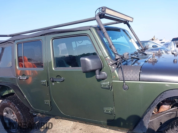 2007 Jeep Wrangler Unlimited X с VIN 1J4GA39197L115109, выставлен на аукционе IAAI как лот 42582190 с пробегом 141 080 миль миль и . История ставок и продаж доступна на DreamBid. Изображение 13.