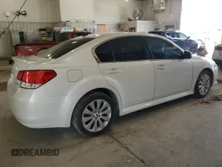 2011 Subaru Legacy Limited Power Moon with VIN 4S3BMCK61B3263728, listed as a Copart auction lot 61047715 with 178,376 mi miles and Salvage title. Bid and sale history available at DreamBid. Image 3.