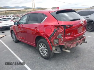 2024 Mazda CX-5 S Carbon Edition z VIN JM3KFBCL3R0431347, wystawiony jako IAAI lot #42057582 z przebiegiem 34 870 mil mil oraz . Historia ofert i sprzedaży dostępna na DreamBid. Obrazek 3.
