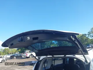 2007 Mazda 5 Touring с VIN JM1CR293470141885, выставлен на аукционе IAAI как лот 42576281 с пробегом 131 094 миль миль и . История ставок и продаж доступна на DreamBid. Изображение 14.