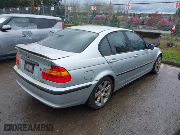 2003 BMW 3 Series 325i with VIN WBAEV33423KL83422, listed as a IAAI auction lot 41923702 with 160,043 mi miles and . Bid and sale history available at DreamBid. Image 4.