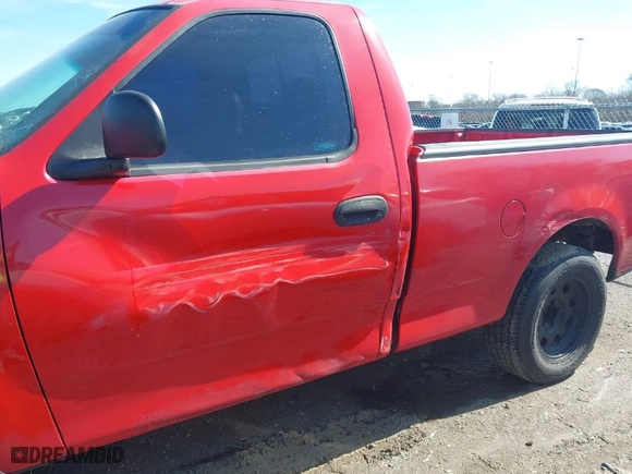 1998 Ford F-150 Standard with VIN 1FTZF1721WNB94505, listed as a IAAI auction lot 41622741 with 162,774 mi miles. Bid and sale history available at carsss.com. Image 6.