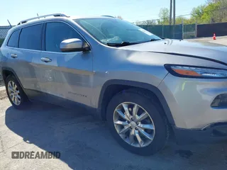 2017 Jeep Cherokee High Altitude с VIN 1C4PJMDS5HW636307, выставлен на аукционе IAAI как лот 42139393 с пробегом 70 453 миль миль и . История ставок и продаж доступна на DreamBid. Изображение 13.
