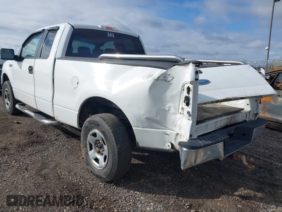 2006 Ford F-150 STX with VIN 1FTRX14W86NB32815, listed as a IAAI auction lot 41909527 with 310,653 mi miles. Bid and sale history available at carsss.com. Image 3.