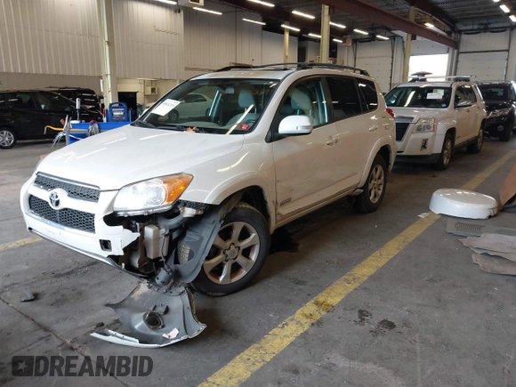 2010 Toyota RAV4 Ltd with VIN 2T3DF4DV6AW070189, listed as a IAAI auction lot 40824725 with 92,294 mi miles. Bid and sale history available at carsss.com. Image 18.