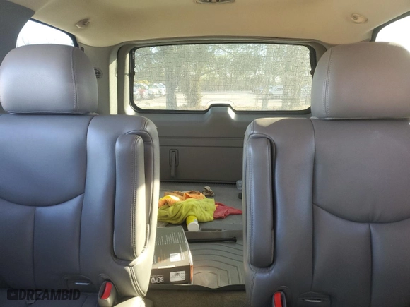 2004 Chevrolet Tahoe LT with VIN 1GNEK13Z74R271386, listed as a Copart auction lot 84734234 with 0 mi miles and Salvage Title. Bid and sale history available at carsss.com. Image 10.