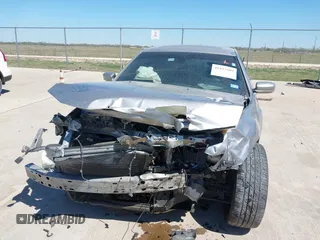 2018 Chrysler 300 with VIN 2C3CCABG2JH245095, listed as a IAAI auction lot 41827509 with 156,617 mi miles. Bid and sale history available at carsss.com. Image 6.