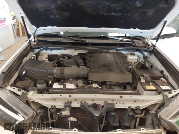 2018 Toyota 4Runner SR5 with VIN JTEBU5JRXJ5603321, listed as a IAAI auction lot 41671207 with 56,540 mi miles. Bid and sale history available at carsss.com. Image 10.