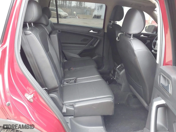 2020 Volkswagen Tiguan SE with VIN 3VV2B7AX2LM018722, listed as a IAAI auction lot 41802291 with 58,914 mi miles. Bid and sale history available at carsss.com. Image 8.