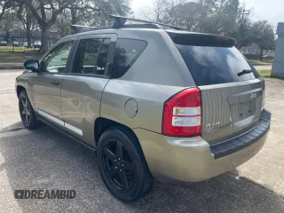 2007 Jeep Compass Limited with VIN 1J8FF57W77D185529, listed as a Copart auction lot 47286985 with 151,727 mi miles and Clean Title. Bid and sale history available at carsss.com. Image 3.