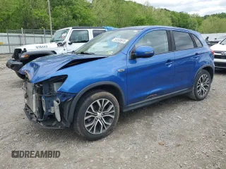 2018 Mitsubishi Outlander ES z VIN JA4AR3AU7JU021574, wystawiony jako Copart lot #54530615 z przebiegiem 28 335 mil mil oraz Szkoda całkowita • Salvage title. Historia ofert i sprzedaży dostępna na DreamBid. Obrazek 1.