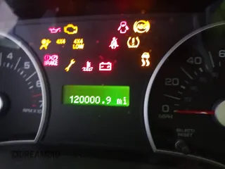 2010 Ford Explorer XLT z VIN 1FMEU7DE4AUA46736, wystawiony jako IAAI lot #42323483 z przebiegiem 120 000 mil mil oraz . Historia ofert i sprzedaży dostępna na DreamBid. Obrazek 7.