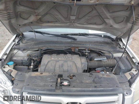 2008 Honda Pilot SE with VIN 5FNYF18388B018605, listed as a IAAI auction lot 41739400 with 333,305 mi miles and . Bid and sale history available at DreamBid. Image 10.