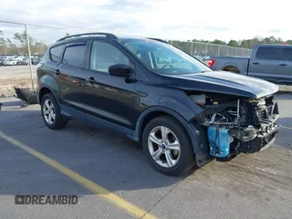 2017 Ford Escape SE z VIN 1FMCU0GD8HUA57458, wystawiony jako IAAI lot #41683024 z przebiegiem 90 319 mil mil oraz . Historia ofert i sprzedaży dostępna na DreamBid. Obrazek 1.