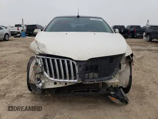 2012 Lincoln MKX with VIN 2LMDJ8JKXCBL19695, listed as a Copart auction lot 43960855 with 94,151 mi miles and Salvage Title. Bid and sale history available at DreamBid. Image 5.