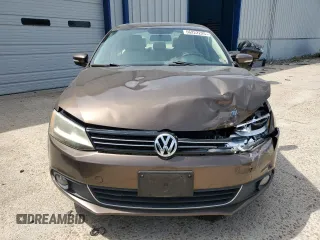 2011 Volkswagen Jetta SEL с VIN 3VWLX7AJ0BM359581, выставлен на аукционе Copart как лот 56222225 с пробегом 195 871 миль миль и Чистый • Clean title. История ставок и продаж доступна на DreamBid. Изображение 5.