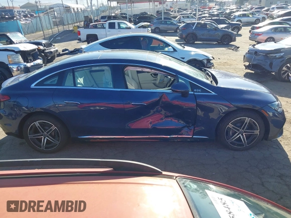 2024 Mercedes-Benz EQE 350+ z VIN W1KEG2BB3RF059619, wystawiony jako IAAI lot #41865785 z przebiegiem 790 mil mil oraz . Historia ofert i sprzedaży dostępna na DreamBid. Obrazek 13.