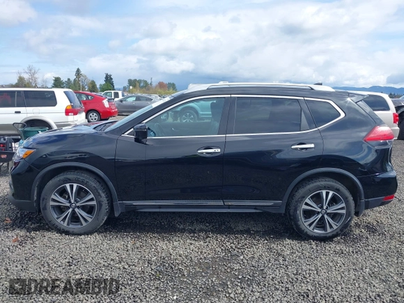 2017 Nissan Rogue SL with VIN 5N1AT2MV9HC868890, listed as a IAAI auction lot 41924174 with 91,037 mi miles. Bid and sale history available at carsss.com. Image 14.