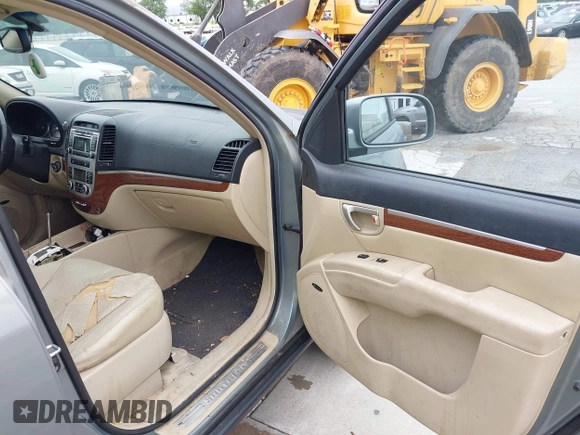 2009 Hyundai Santa Fe SE z VIN 5NMSH13E79H269284, wystawiony jako IAAI lot #42405821 z przebiegiem 197 413 mil mil oraz . Historia ofert i sprzedaży dostępna na DreamBid. Obrazek 5.