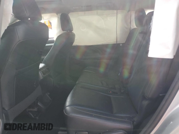 2018 Toyota Highlander SE with VIN 5TDJZRFH1JS527037, listed as a Copart auction lot 60348635 with 56,207 mi miles and Salvage title. Bid and sale history available at DreamBid. Image 11.