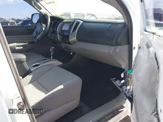 2014 Toyota Tacoma with VIN 3TMMU4FN9EM062808, listed as a IAAI auction lot 41450058 with 192,628 mi miles and . Bid and sale history available at DreamBid. Image 5.