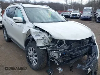 2018 Nissan Rogue SV with VIN KNMAT2MV7JP598545, listed as a IAAI auction lot 41719074 with 173,395 mi miles. Bid and sale history available at carsss.com. Image 6.