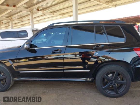 2014 Mercedes-Benz GLK 350 z VIN WDCGG5HB2EG317199, wystawiony jako IAAI lot #41980556 z przebiegiem 153 764 mil mil oraz . Historia ofert i sprzedaży dostępna na DreamBid. Obrazek 14.