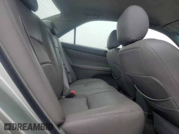 2004 Toyota Camry LE with VIN JTDBE32K840266737, listed as a Copart auction lot 58187325 with 172,013 mi miles and Clean title. Bid and sale history available at DreamBid. Image 10.