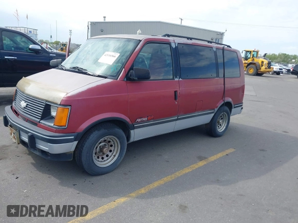 1994 Chevrolet Astro with VIN 1GNEL19W5RB176819, listed as a IAAI auction lot 42116566 with 179,027 mi miles. Bid and sale history available at carsss.com. Image 18.