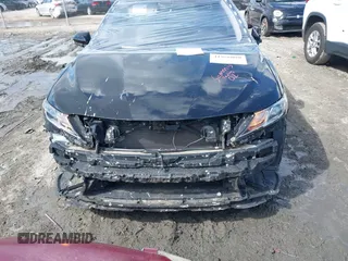 2020 Toyota Camry SE z VIN 4T1G11AK5LU973546, wystawiony jako IAAI lot #41956098 z przebiegiem 62 978 mil mil oraz . Historia ofert i sprzedaży dostępna na DreamBid. Obrazek 12.