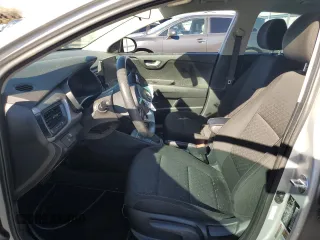 2021 Kia Rio LX with VIN 3KPA24AD0ME422550, listed as a Copart auction lot 77403554 with 12,158 mi miles and Salvage Title. Bid and sale history available at carsss.com. Image 7.