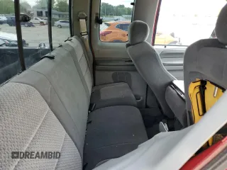 2002 Ford F-250 XL z VIN 1FTNX21F72EA79026, wystawiony jako Copart lot #55917255 z przebiegiem 265 951 mil mil oraz Szkoda całkowita • Salvage title. Historia ofert i sprzedaży dostępna na DreamBid. Obrazek 10.