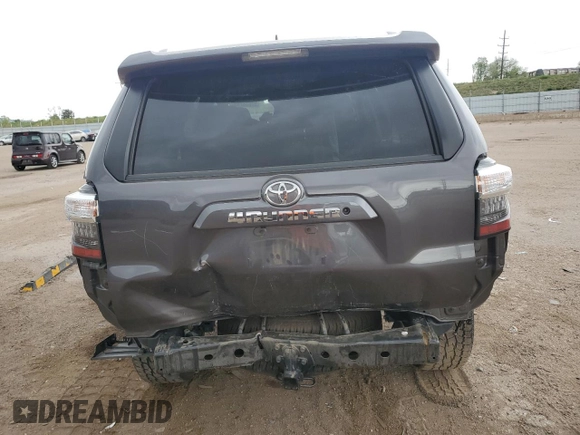 2018 Toyota 4Runner SR5 z VIN JTEBU5JR0J5542125, wystawiony jako Copart lot #57633255 z przebiegiem 45 474 mil mil oraz Szkoda całkowita • Salvage title. Historia ofert i sprzedaży dostępna na DreamBid. Obrazek 6.