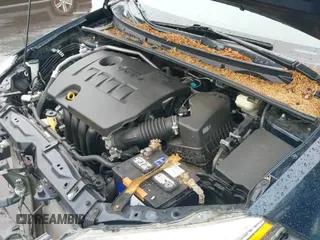 2019 Toyota Corolla XLE z VIN 2T1BURHE8KC154367, wystawiony jako IAAI lot #43333454 z przebiegiem 60 915 mil mil oraz . Historia ofert i sprzedaży dostępna na DreamBid. Obrazek 20.