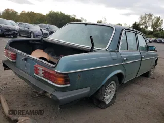 1984 Mercedes-Benz 300 with VIN WDBAB33A1EA006099, listed as a Copart auction lot 72606344 with 336,416 mi miles and Clean Title. Bid and sale history available at carsss.com. Image 3.