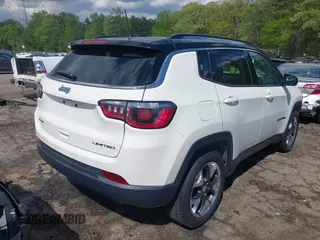 2018 Jeep Compass Limited with VIN 3C4NJDCB0JT314422, listed as a IAAI auction lot 42020523 with 41,888 mi miles and . Bid and sale history available at DreamBid. Image 4.