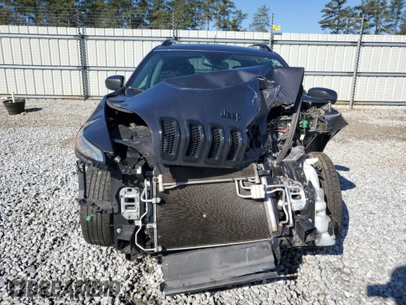 2018 Jeep Cherokee Latitude with VIN 1C4PJLCB2JD604797, listed as a Copart auction lot 47785685 with Not Provided miles and Salvage Title. Bid and sale history available at carsss.com. Image 5.