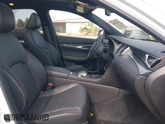 2024 Infiniti QX50 Sport with VIN 3PCAJ5FB2RF112904, listed as a IAAI auction lot 41893781 with 6,277 mi miles and . Bid and sale history available at DreamBid. Image 5.