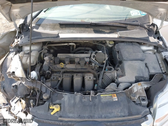 2013 Ford Focus SE with VIN 1FADP3F20DL174037, listed as a IAAI auction lot 41792552 with 131,984 mi miles. Bid and sale history available at carsss.com. Image 10.