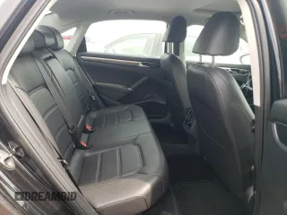2017 Volkswagen Passat SE with VIN 1VWGT7A36HC063392, listed as a Copart auction lot 60846895 with 153,006 mi miles and Clean title. Bid and sale history available at DreamBid. Image 10.