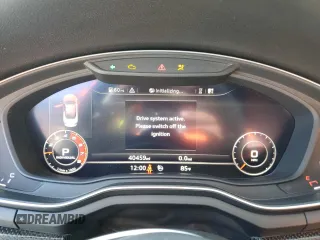 2018 Audi S5 Premium Plus z VIN WAUY4GF57JN005703, wystawiony jako Copart lot #57828125 z przebiegiem 40 459 mil mil oraz Szkody całkowita. Historia ofert i sprzedaży dostępna na DreamBid. Obrazek 9.