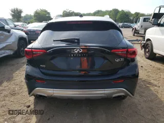 2018 Infiniti QX30 Premium with VIN SJKCH5CR1JA048158, listed as a Copart auction lot 61835984 with 88,782 mi miles and Salvage Title. Bid and sale history available at carsss.com. Image 6.