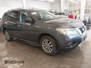 2013 Nissan Pathfinder SL z VIN 5N1AR2MM2DC610503, wystawiony jako IAAI lot #41679911 z przebiegiem 160 228 mil mil oraz . Historia ofert i sprzedaży dostępna na DreamBid. Obrazek 1.