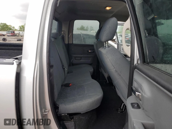 2018 Ram 1500 SLT z VIN 1C6RR6GG9JS317288, wystawiony jako Copart lot #50593095 z przebiegiem 128 698 mil mil oraz Szkoda całkowita • Salvage title. Historia ofert i sprzedaży dostępna na DreamBid. Obrazek 10.