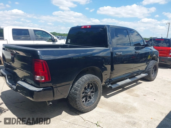 2014 Ram 1500 Express z VIN 1C6RR6KG5ES454063, wystawiony jako IAAI lot #42461593 z przebiegiem 118 090 mil mil oraz . Historia ofert i sprzedaży dostępna na DreamBid. Obrazek 4.