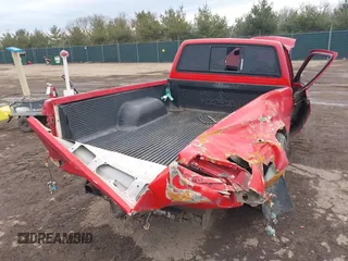 1989 Toyota Pickup с VIN JT4RN81R9K5020726, выставлен на аукционе IAAI как лот 41502393 с пробегом Не указан миль и . История ставок и продаж доступна на DreamBid. Изображение 4.
