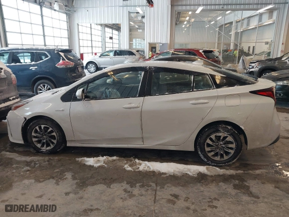 2022 Toyota Prius L Eco with VIN JTDKAMFU6N3189167, listed as a IAAI auction lot 41602874 with 13,416 mi miles. Bid and sale history available at carsss.com. Image 14.