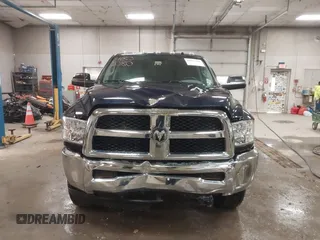 2015 Ram 2500 Tradesman z VIN 3C6TR5HTXFG605539, wystawiony jako IAAI lot #41833380 z przebiegiem 103 921 mil mil oraz . Historia ofert i sprzedaży dostępna na DreamBid. Obrazek 12.
