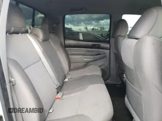 2013 Toyota Tacoma PreRunner z VIN 3TMJU4GN7DM155651, wystawiony jako Copart lot #47528115 z przebiegiem 195 328 mil mil oraz Szkoda całkowita • Salvage title. Historia ofert i sprzedaży dostępna na DreamBid. Obrazek 10.